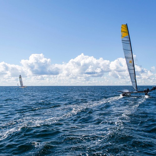 M32 catamarans drive the Volvo Ocean Race Guest Speed ​​Experience